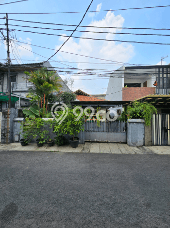 Rumah Mewah Akses Strategis di Jakarta Selatan Rumah Mewah Akses Strategis di Jakarta Selatan