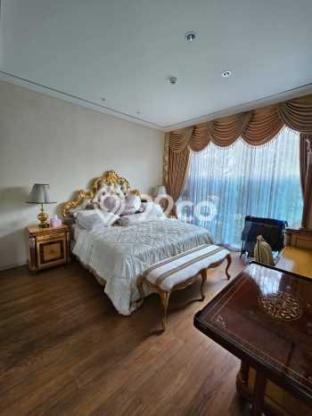 For Sale! Luxury House LT 1200m2 Desain Modern di Pejaten For Sale! Luxury House LT 1200m2 Desain Modern di Pejaten