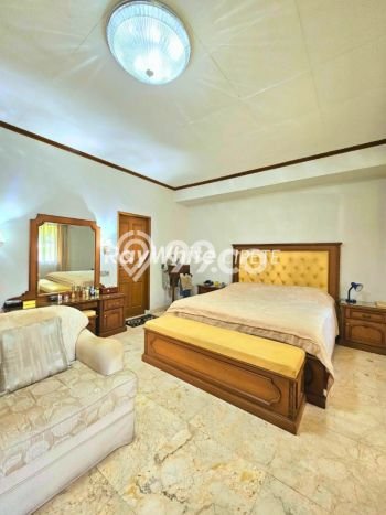 Rumah Luxury Modern Siap Huni di Lebak Bulus Jakarta Selatan Rumah Luxury Modern Siap Huni di Lebak Bulus Jakarta Selatan