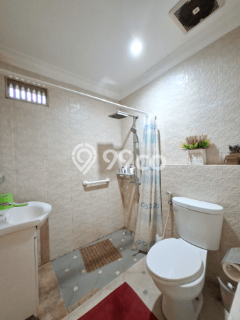 Jual Rumah Luas Elegan Dengan View Cantik di Bintaro, Tangerang Selatan Jual Rumah Luas Elegan Dengan View Cantik di Bintaro, Tangerang Selatan