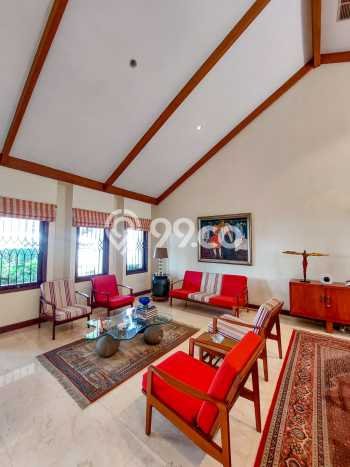 Rumah Elit Modern Tanpa Renovasi di Cipete Jakarta Selatan Rumah Elit Modern Tanpa Renovasi di Cipete Jakarta Selatan