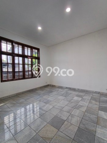 Disewakan! Rumah 4 Kamar Tidur &
2 Kamar Mandi di Cipete, Jakarta Selatan Disewakan! Rumah 4 Kamar Tidur &
2 Kamar Mandi di Cipete, Jakarta Selatan