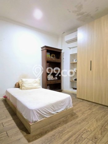 Dijual Rumah Luas Elegan Dengan View Cantik di Bintaro, Jakarta Selatan Dijual Rumah Luas Elegan Dengan View Cantik di Bintaro, Jakarta Selatan