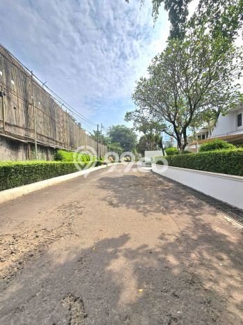 Rumah Luxury Modern Tanpa Renovasi di Tb Simatupang Jakarta Selatan Rumah Luxury Modern Tanpa Renovasi di Tb Simatupang Jakarta Selatan