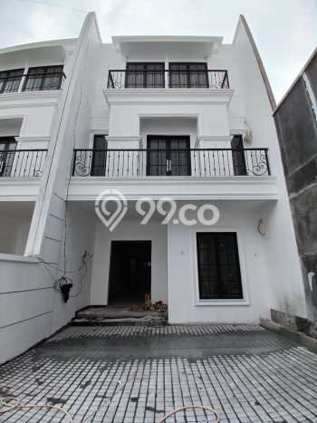 For Sale! Luxury House LT 150m2 Desain Modern di Ragunan For Sale! Luxury House LT 150m2 Desain Modern di Ragunan