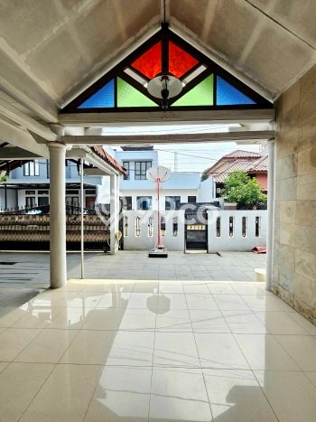 For Sale! Luxury House LT 287m2 Desain Modern di Gandaria For Sale! Luxury House LT 287m2 Desain Modern di Gandaria