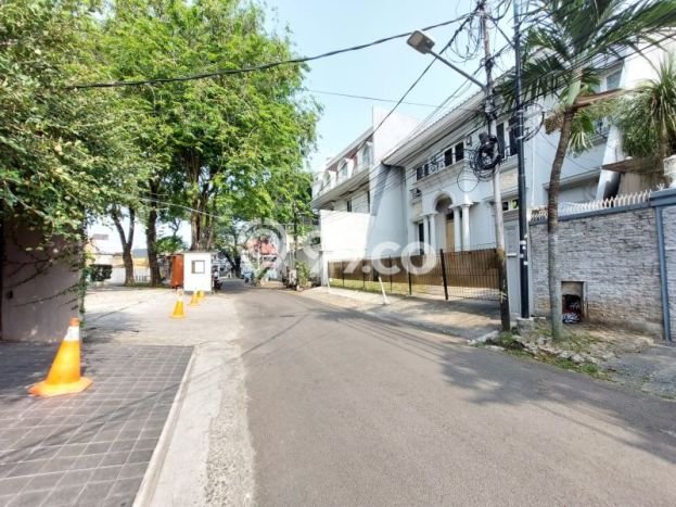 Siap Huni Hunian Elit 3 Kamar di Kebayoran Baru Dekat ke Mana Pun Siap Huni Hunian Elit 3 Kamar di Kebayoran Baru Dekat ke Mana Pun