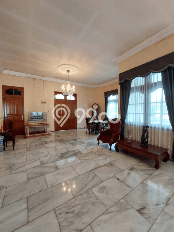 Dijual Rumah Luas Elegan Dengan View Eksklusif di Bambu Apus, Jakarta Timur Dijual Rumah Luas Elegan Dengan View Eksklusif di Bambu Apus, Jakarta Timur
