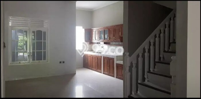 Rumah Akses Mudah area Galaxy, Bekasi, LT 185m² Bangunan 240m² Rumah Akses Mudah area Galaxy, Bekasi, LT 185m² Bangunan 240m²
