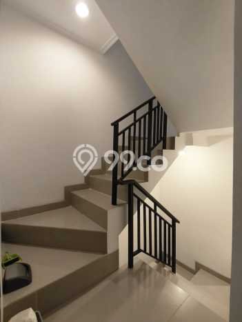 Rumah Mewah LB 98m2 Siap Pakai Desain Elegan di Pantai Indah Kapuk 2, Jakarta Utara Rumah Mewah LB 98m2 Siap Pakai Desain Elegan di Pantai Indah Kapuk 2, Jakarta Utara