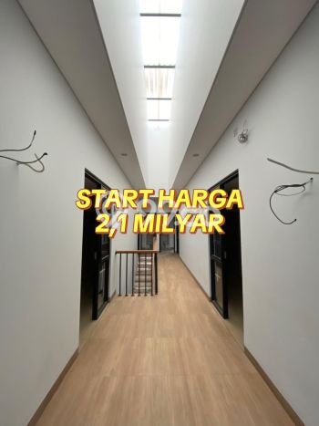 Rumah Modern Cantik 12 Kamar Bisa Langsung Pindah di Tembalang Rumah Modern Cantik 12 Kamar Bisa Langsung Pindah di Tembalang