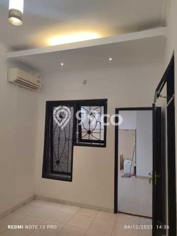 Rumah Modern Minimalis 4 KT Bisa Langsung Pindah di Semarang Selatan Rumah Modern Minimalis 4 KT Bisa Langsung Pindah di Semarang Selatan
