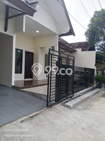For Sale Rumah 4 Kamar Lokasi Ideal Nyaman dan Strategis di Semarang Utara For Sale Rumah 4 Kamar Lokasi Ideal Nyaman dan Strategis di Semarang Utara