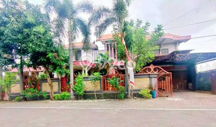 Bisa KPR! Rumah Semarang Barat, Semarang, LT 415m2m² Bangunan 350m2m² Bisa KPR! Rumah Semarang Barat, Semarang, LT 415m2m² Bangunan 350m2m²