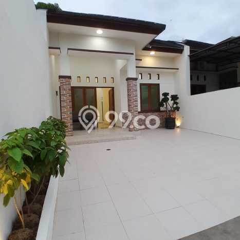 DIJUAL CEPAT! Rumah Asri di Semarang Barat, Semarang, Luas 127m2m² Bangunan 110m2m² Bisa Nego! DIJUAL CEPAT! Rumah Asri di Semarang Barat, Semarang, Luas 127m2m² Bangunan 110m2m² Bisa Nego!