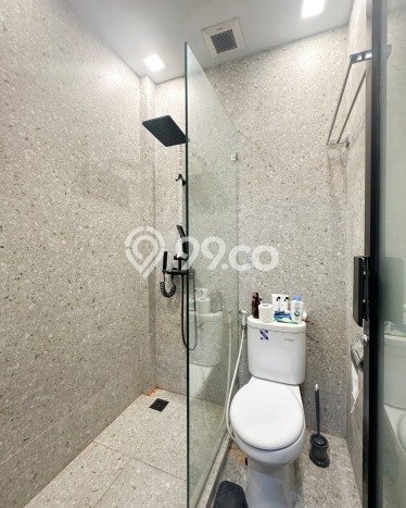 Area Ramai! Ruko Dijual di Kebayoran Baru untuk Bisnis Luas Bangunan 900m2 Area Ramai! Ruko Dijual di Kebayoran Baru untuk Bisnis Luas Bangunan 900m2