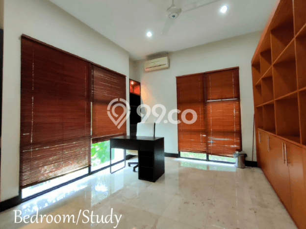 Rumah Eksklusif Siap Huni LT 418m2 di Pasar Minggu, Jakarta Selatan Rumah Eksklusif Siap Huni LT 418m2 di Pasar Minggu, Jakarta Selatan