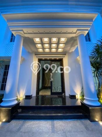 Rumah Luxury Modern Tanpa Renovasi di Pondok Indah Jakarta Selatan Rumah Luxury Modern Tanpa Renovasi di Pondok Indah Jakarta Selatan