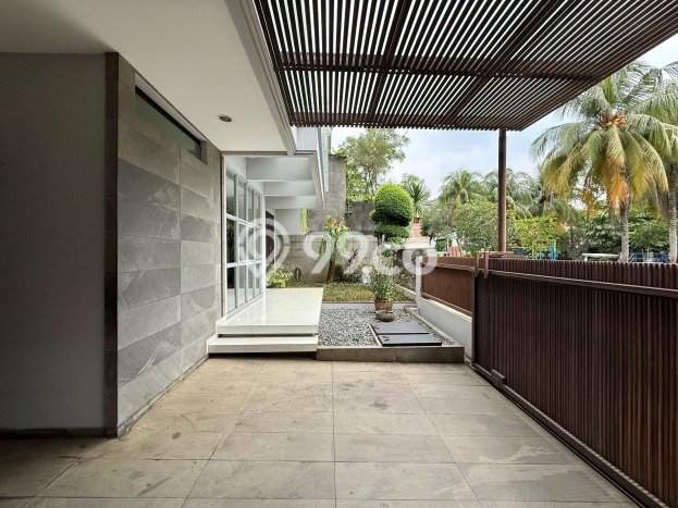 Hunian Eksklusif Dijual LT 240m2 di Kebayoran Baru, Jakarta Selatan Hunian Eksklusif Dijual LT 240m2 di Kebayoran Baru, Jakarta Selatan