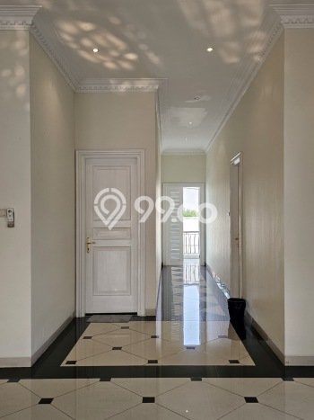 Siap Huni Rumah Mewah 5 Kamar di Kebayoran Lama Dekat ke Mana Saja Siap Huni Rumah Mewah 5 Kamar di Kebayoran Lama Dekat ke Mana Saja