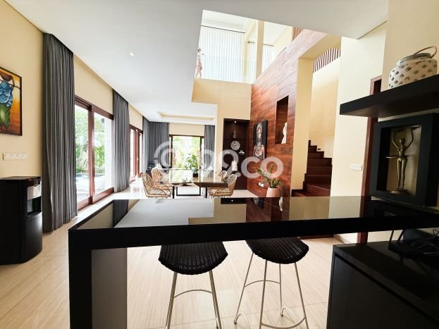 BISNIS POTENSIAL! Vila Kawasan , Area 660m2m², Hasil Tinggi BISNIS POTENSIAL! Vila Kawasan , Area 660m2m², Hasil Tinggi