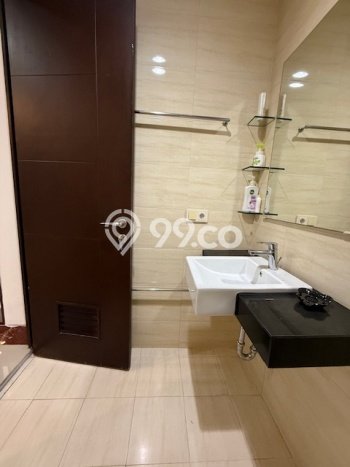 Hunian Mewah Siap Huni LT 200m2 di Cipondoh, Tangerang Hunian Mewah Siap Huni LT 200m2 di Cipondoh, Tangerang