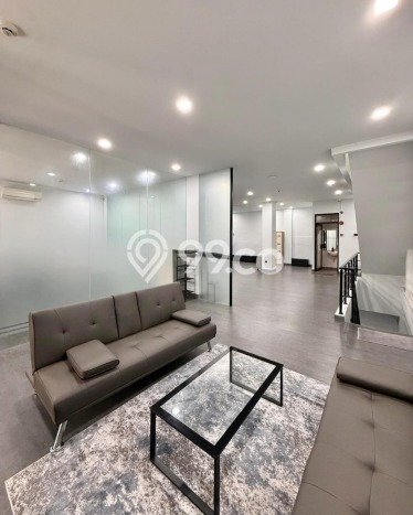 Area Ramai! Ruko Dijual di Kebayoran Baru untuk Bisnis Luas Bangunan 900m2 Area Ramai! Ruko Dijual di Kebayoran Baru untuk Bisnis Luas Bangunan 900m2