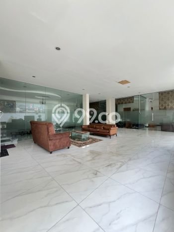 Kantor Premium di Kebayoran Baru, Luas 1000m2m², Mainroad, Tingkat Keramaian Tinggi Kantor Premium di Kebayoran Baru, Luas 1000m2m², Mainroad, Tingkat Keramaian Tinggi