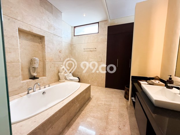 LOKASI STRATEGIS! Vila di , Luas 660m2m², Lingkungan Strategis LOKASI STRATEGIS! Vila di , Luas 660m2m², Lingkungan Strategis