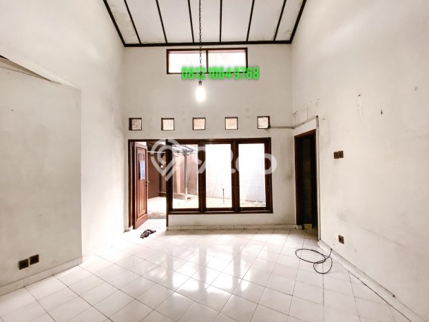 Rumah Mewah Dijual LT 200m2 di Serpong, Tangerang Selatan Rumah Mewah Dijual LT 200m2 di Serpong, Tangerang Selatan