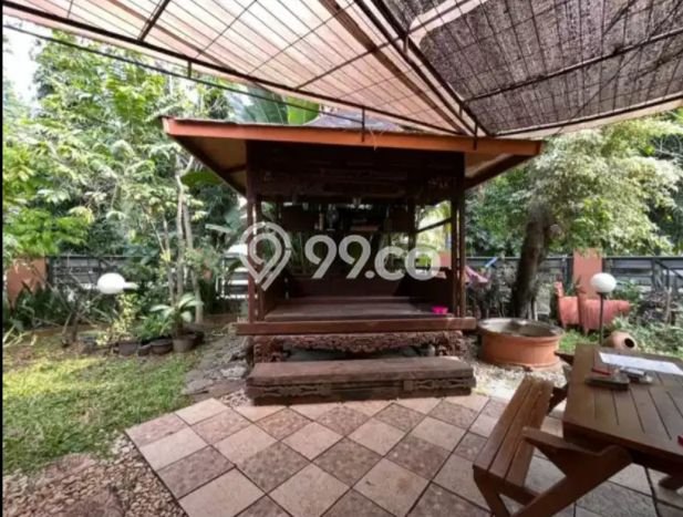 Dijual Rumah Mewah Exclusive di Serpong, Tangerang Selatan Dijual Rumah Mewah Exclusive di Serpong, Tangerang Selatan