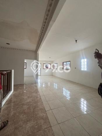 Lokasi strategis! Rumah siap pakai disewakan di Cibodas LB 180m2 Lokasi strategis! Rumah siap pakai disewakan di Cibodas LB 180m2