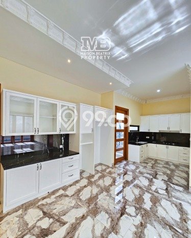 Rumah Elit Modern Siap Huni di BSD Tangerang Rumah Elit Modern Siap Huni di BSD Tangerang