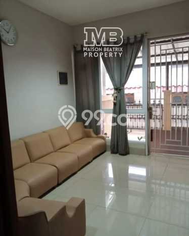 Jual Rumah Strategis Bagus Punya 4 KT di Kebon Jeruk Jakarta Barat SHM Jual Rumah Strategis Bagus Punya 4 KT di Kebon Jeruk Jakarta Barat SHM