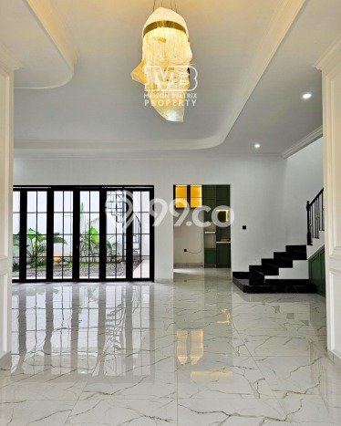 Rumah Mewah LB 255m2 Siap Pakai Desain Elegan di BSD, Tangerang Rumah Mewah LB 255m2 Siap Pakai Desain Elegan di BSD, Tangerang