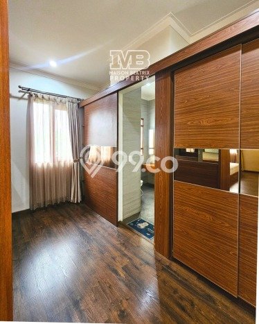 Sewa Rumah Harga Terjangkau di BSD Tangerang dengan 5 Kamar Tidur Sewa Rumah Harga Terjangkau di BSD Tangerang dengan 5 Kamar Tidur