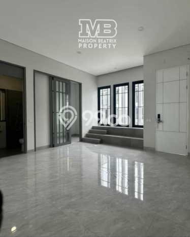 Disewakan! Rumah 4 Kamar Tidur &
4 Kamar Mandi di BSD, Tangerang Disewakan! Rumah 4 Kamar Tidur &
4 Kamar Mandi di BSD, Tangerang