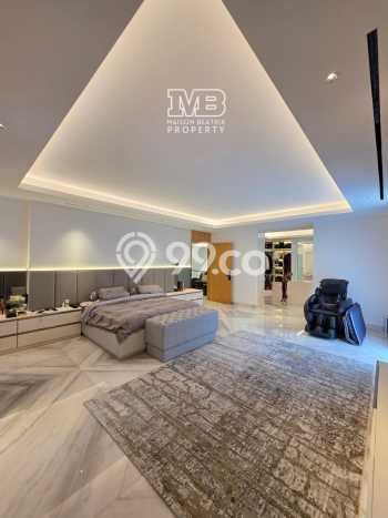 Rumah Elit LB 1400m2 Siap Pakai Desain Elegan di BSD, Tangerang Rumah Elit LB 1400m2 Siap Pakai Desain Elegan di BSD, Tangerang