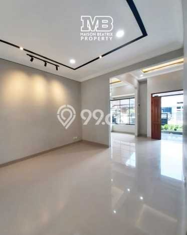 Rumah Luxury Modern Tanpa Renovasi di BSD Tangerang Rumah Luxury Modern Tanpa Renovasi di BSD Tangerang