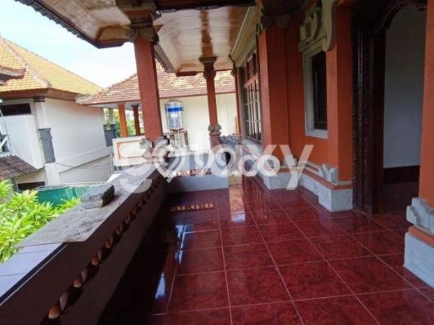 Rumah Disewakan Badung LT 112m2 LB 112m2 Area Petitenget Rumah Disewakan Badung LT 112m2 LB 112m2 Area Petitenget
