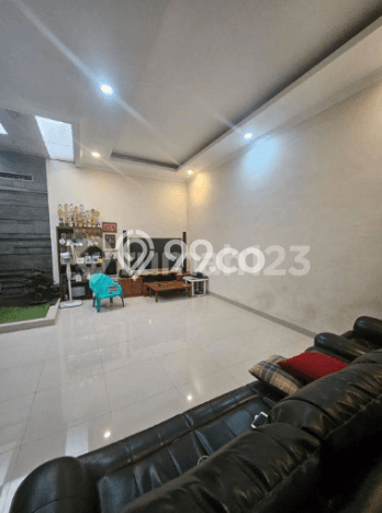 Rumah Luas Asri 3 KT Siap Huni di Taman Holis Indah Bandung Rumah Luas Asri 3 KT Siap Huni di Taman Holis Indah Bandung