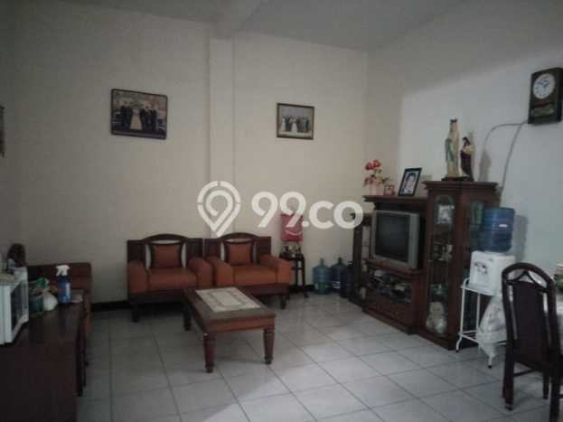 Rumah Modern 5 KT di Taman Holis Indah Bandung Unfurnished Rumah Modern 5 KT di Taman Holis Indah Bandung Unfurnished