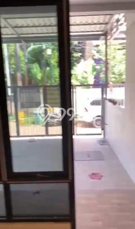 Hunian Cantik Minimalis Lb 100m2 di Kelapa Gading, Jakarta Utara Hunian Cantik Minimalis Lb 100m2 di Kelapa Gading, Jakarta Utara