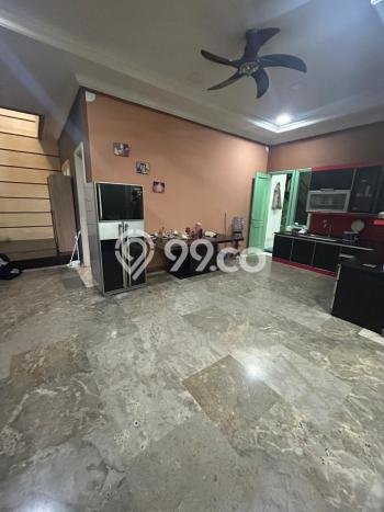 Hunian Eksklusif Siap Huni LT 180m2 di Cempaka Putih, Jakarta Pusat Hunian Eksklusif Siap Huni LT 180m2 di Cempaka Putih, Jakarta Pusat