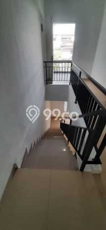 Rumah Modern Minimalis 3 KT Bisa Langsung Pindah di Duren Sawit Rumah Modern Minimalis 3 KT Bisa Langsung Pindah di Duren Sawit