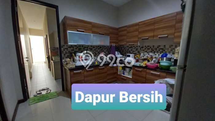 Rumah Elit LB 275m2 Siap Pakai Desain Elegan di Harapan Indah, Bekasi Rumah Elit LB 275m2 Siap Pakai Desain Elegan di Harapan Indah, Bekasi