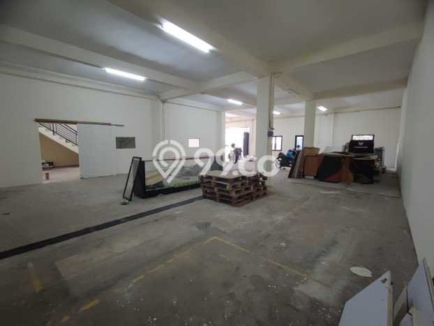 Gudang Dijual di Prime Area Jakarta Barat Luas 618m2 Gudang Dijual di Prime Area Jakarta Barat Luas 618m2