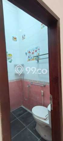 Disewakan! Rumah 4 Kamar Tidur &
4 Kamar Mandi di Pondok Kelapa, Jakarta Timur Disewakan! Rumah 4 Kamar Tidur &
4 Kamar Mandi di Pondok Kelapa, Jakarta Timur