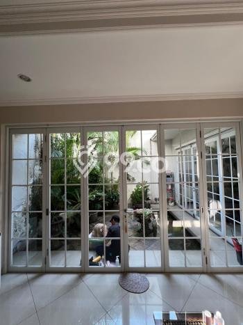 Siap Huni Rumah Mewah 3 Kamar di Serpong Dekat ke Mana Pun Siap Huni Rumah Mewah 3 Kamar di Serpong Dekat ke Mana Pun