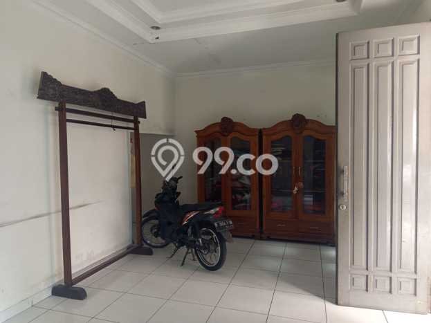 For Sale! Luxury House LT 300m2 Desain Elegan di Harapan Indah For Sale! Luxury House LT 300m2 Desain Elegan di Harapan Indah